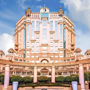 Swissotel Al Murooj Ντουμπάι
