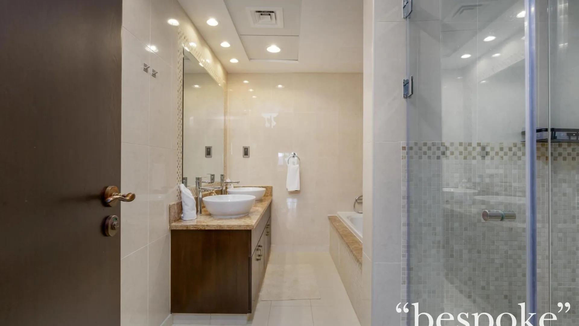 Bespoke Holiday Homes - Palm Jumeirah - Massive 2 Bedroom With Palm View, Balqis Dubaj
