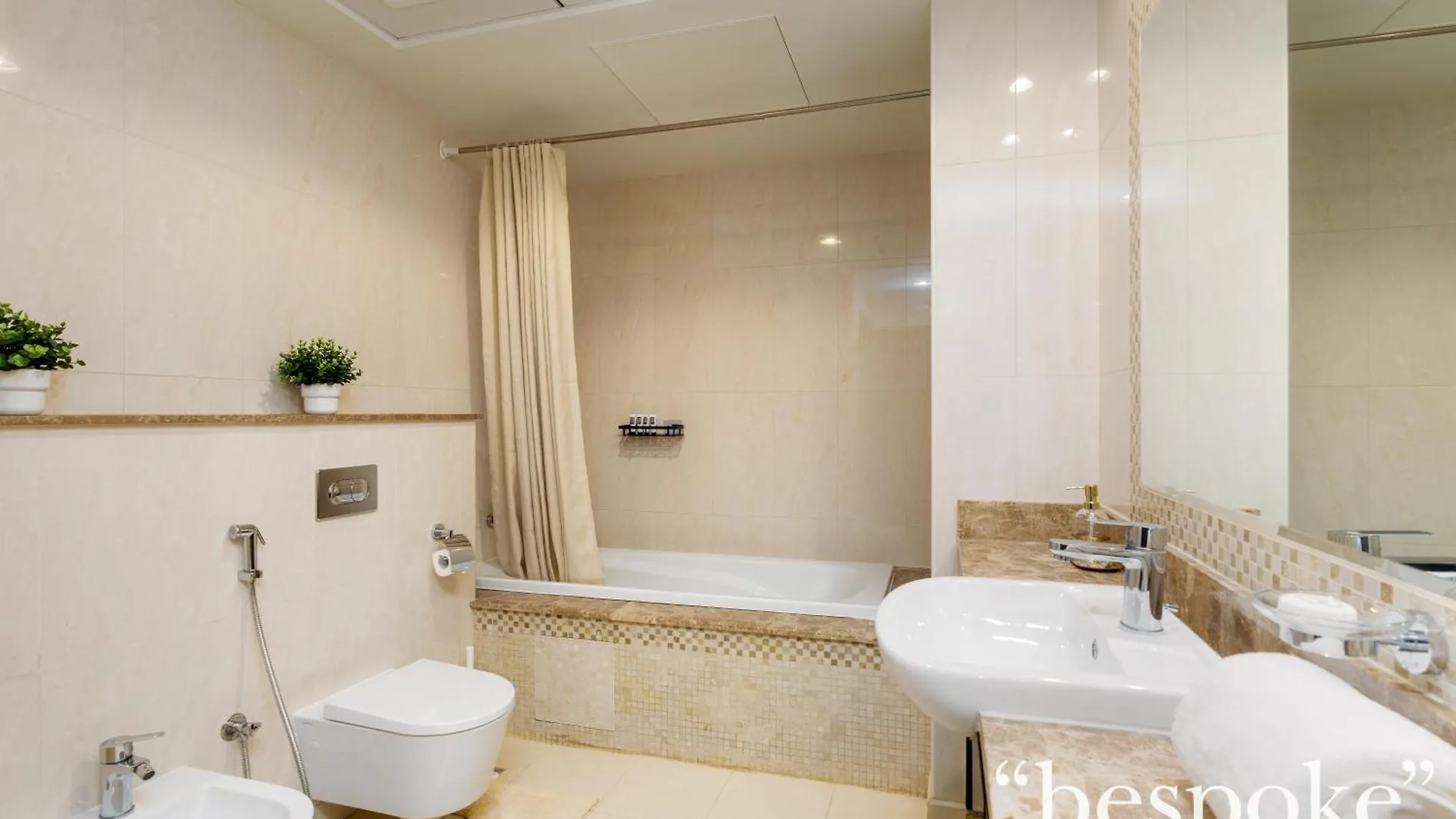 Bespoke Holiday Homes - Palm Jumeirah - Massive 2 Bedroom With Palm View, Balqis Dubaj 0*,